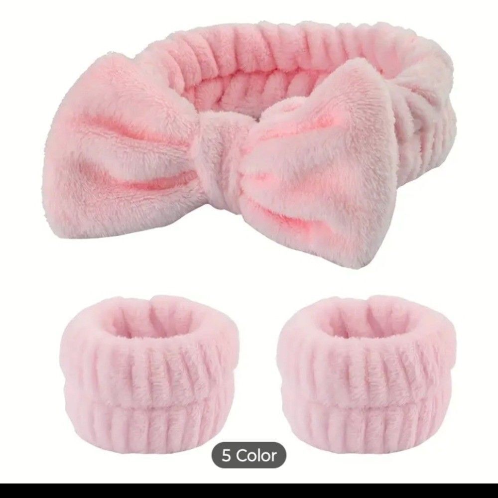Soft Pink Plush Skincare Headband and Wristbands Set